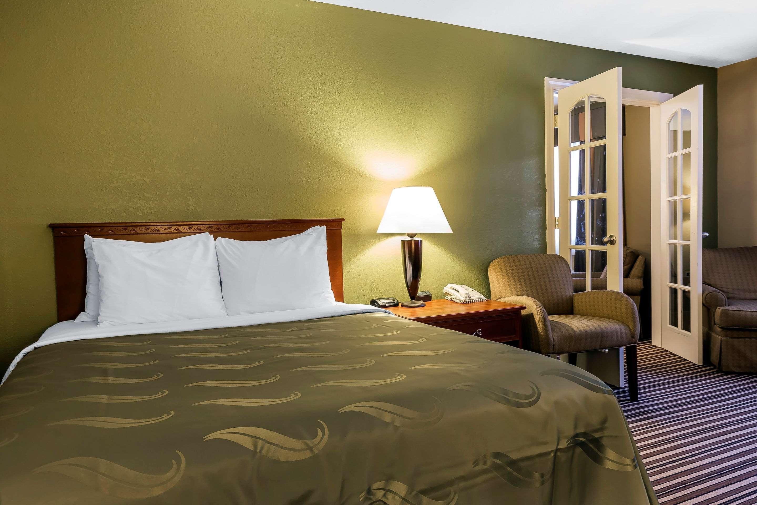 Quality Inn & Suites Columbia I-70 Eksteriør bilde