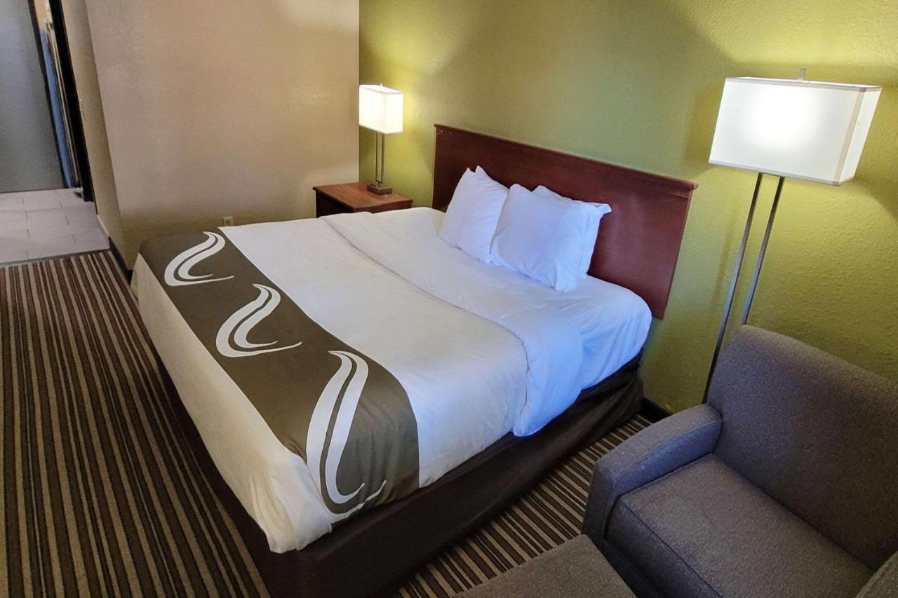 Quality Inn & Suites Columbia I-70 Eksteriør bilde