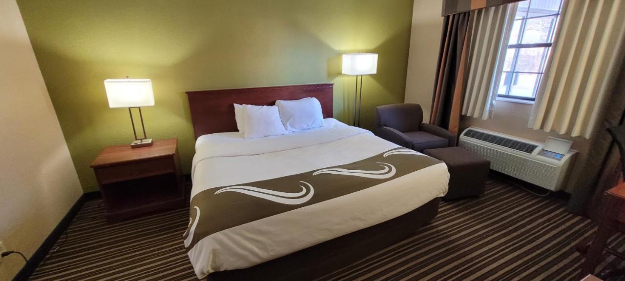Quality Inn & Suites Columbia I-70 Eksteriør bilde